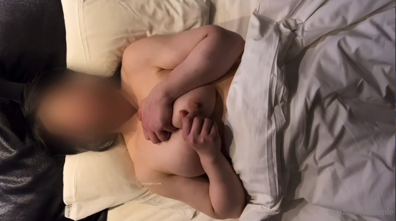 MBM-730 愛する妻が他人棒でよがり狂う…旦那には見せない淫靡なエロさ…寝取られた人妻 4話収録240分5